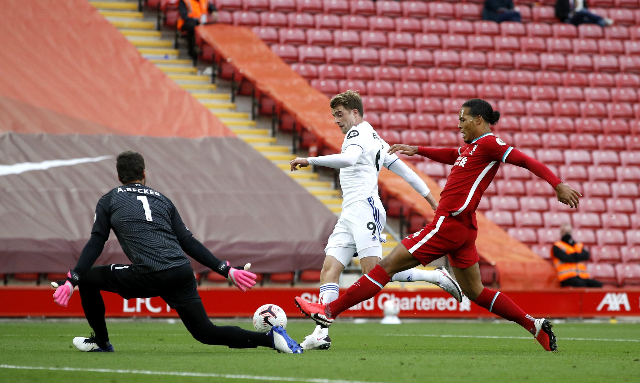 座建筑的亮 座建筑的亮